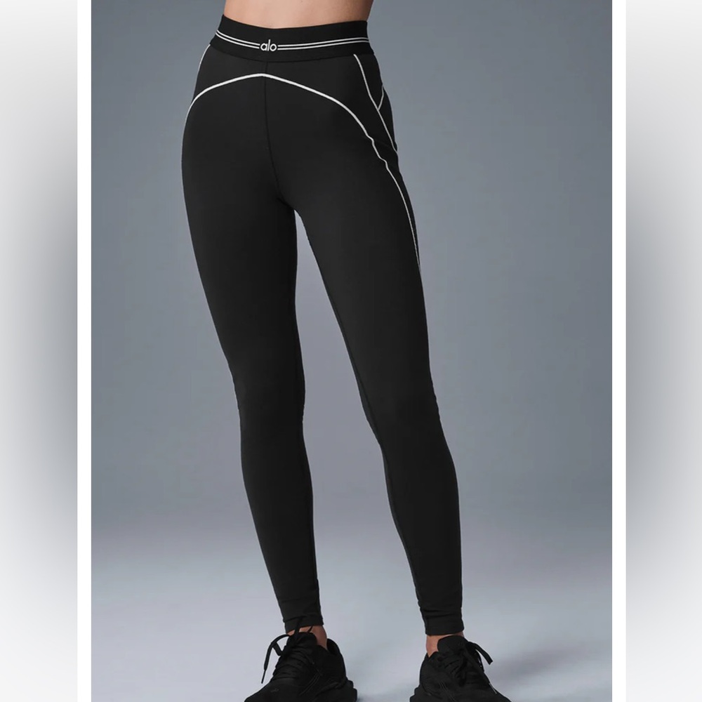 ALO Yoga Women's Black Leggings